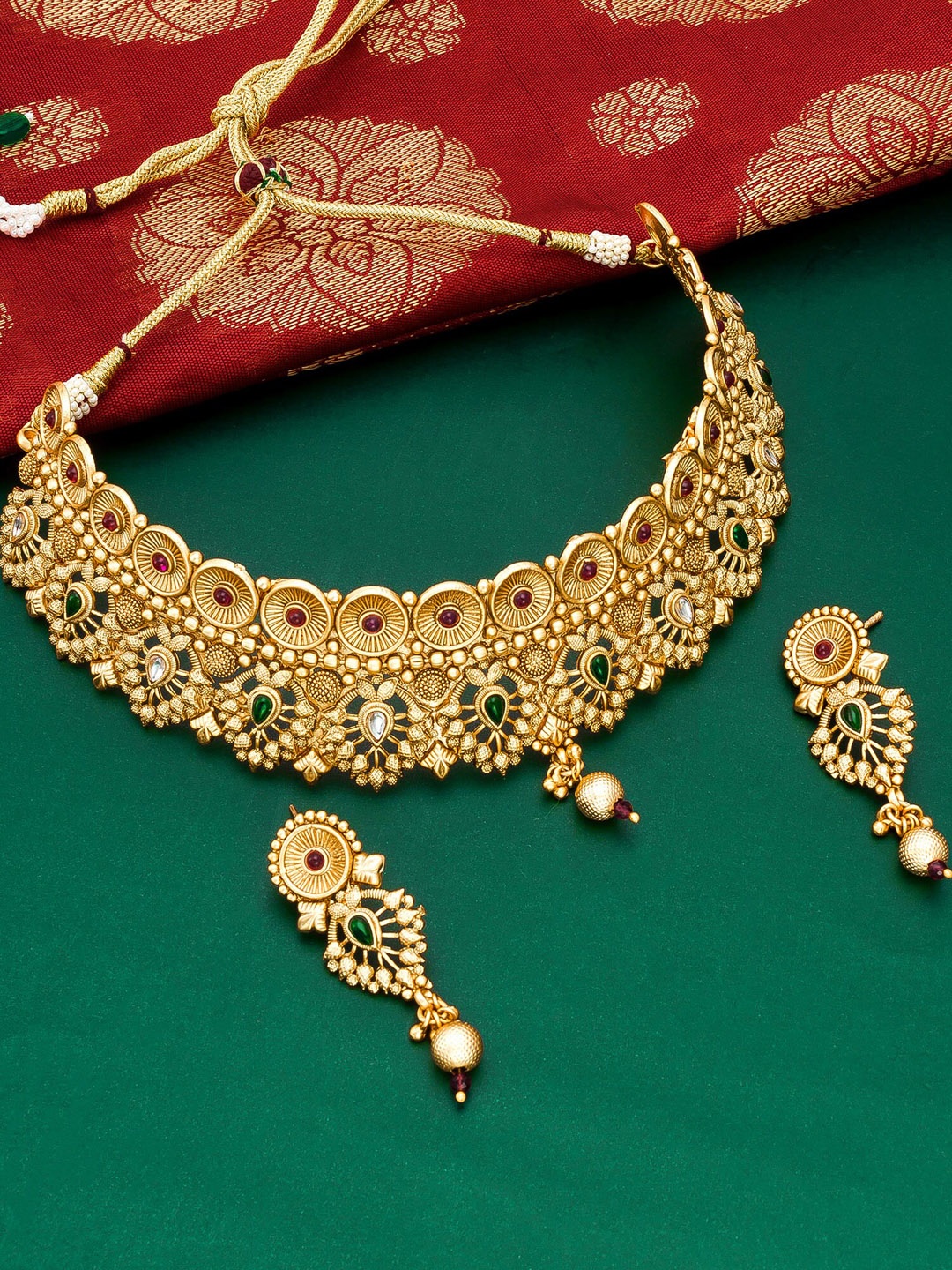 

aadita Gold-Plated Pearl Choker Jewellery Set