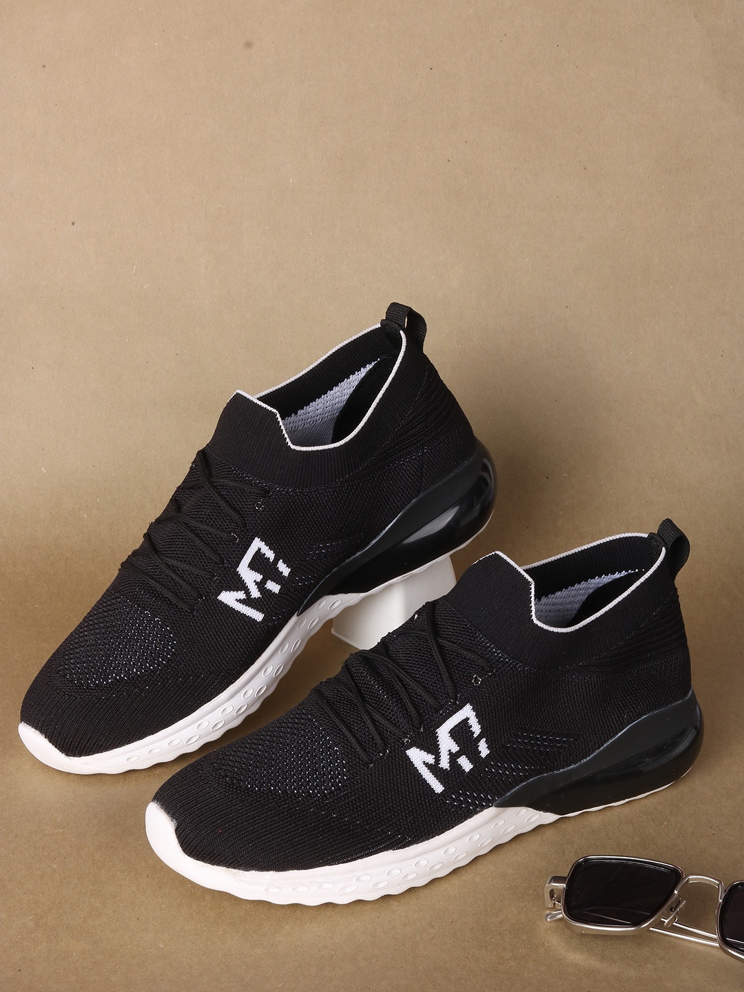 

M7 by Metronaut Men Black & White Slip-On Sneakers