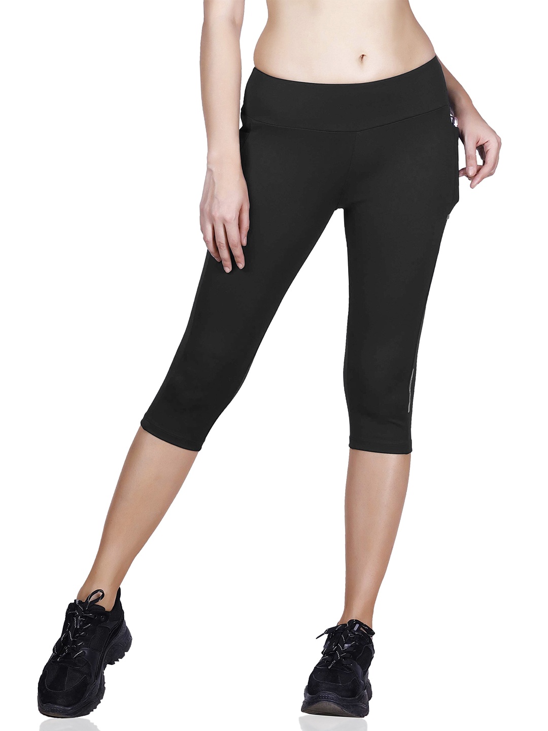 

LAASA SPORTS Women Black Sports Capris