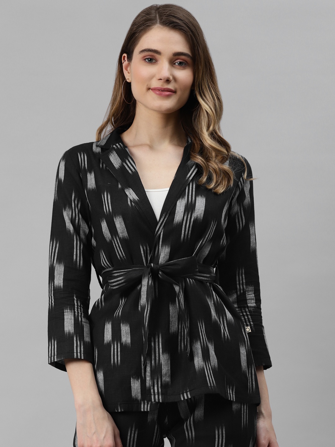 

FABNEST Women Black & Grey Pure Cotton Geometric Ikat Wrap Coat