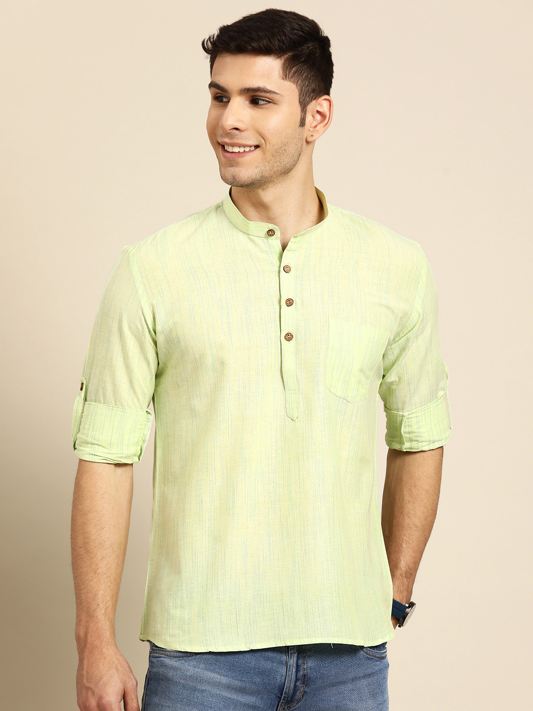 

RAJUBHAI HARGOVINDAS Men Green Pure Cotton Handloom Short Kurta