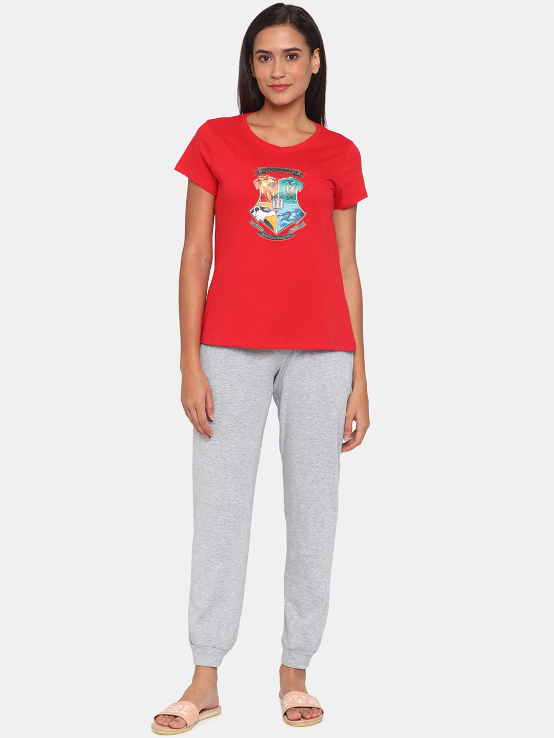 

Zivame Women Grey & Red Solid Night suits