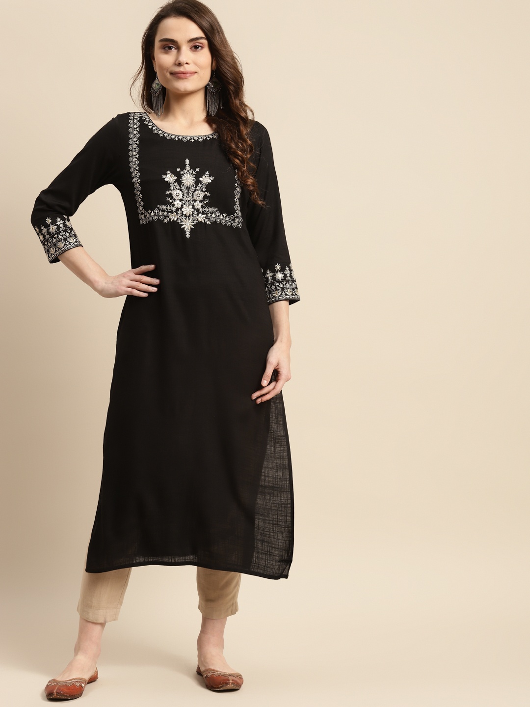 

Prakrti Women Black & Gold-Toned Floral Embroidered Mirror Work Kurta