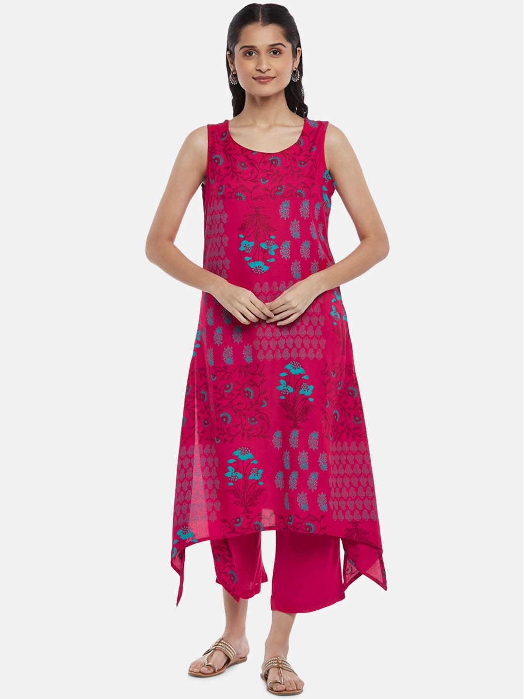 

RANGMANCH BY PANTALOONS Women Fuchsia Floral Printed Kurta with Trousers