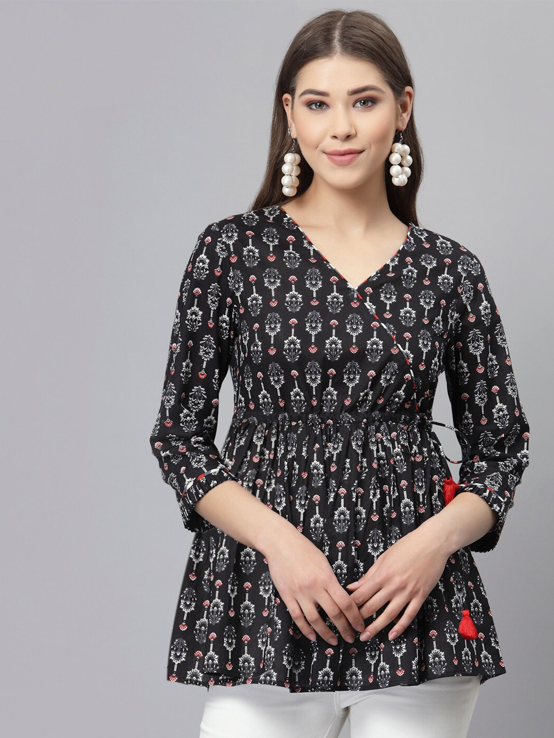 

QOMN Black Floral Printed Pure Cotton Wrap Top