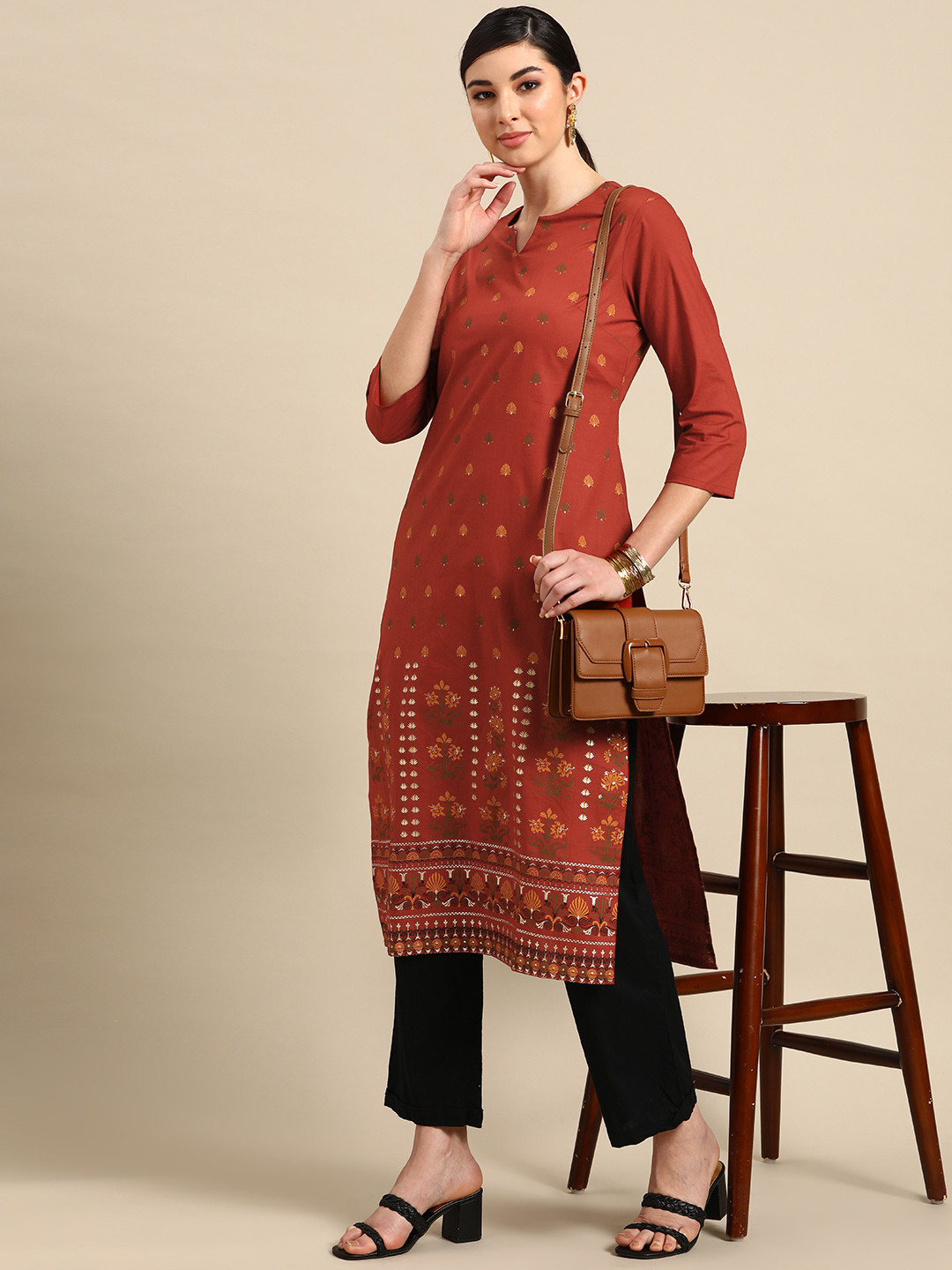 

Anouk Women Red Floral Printed Kurta