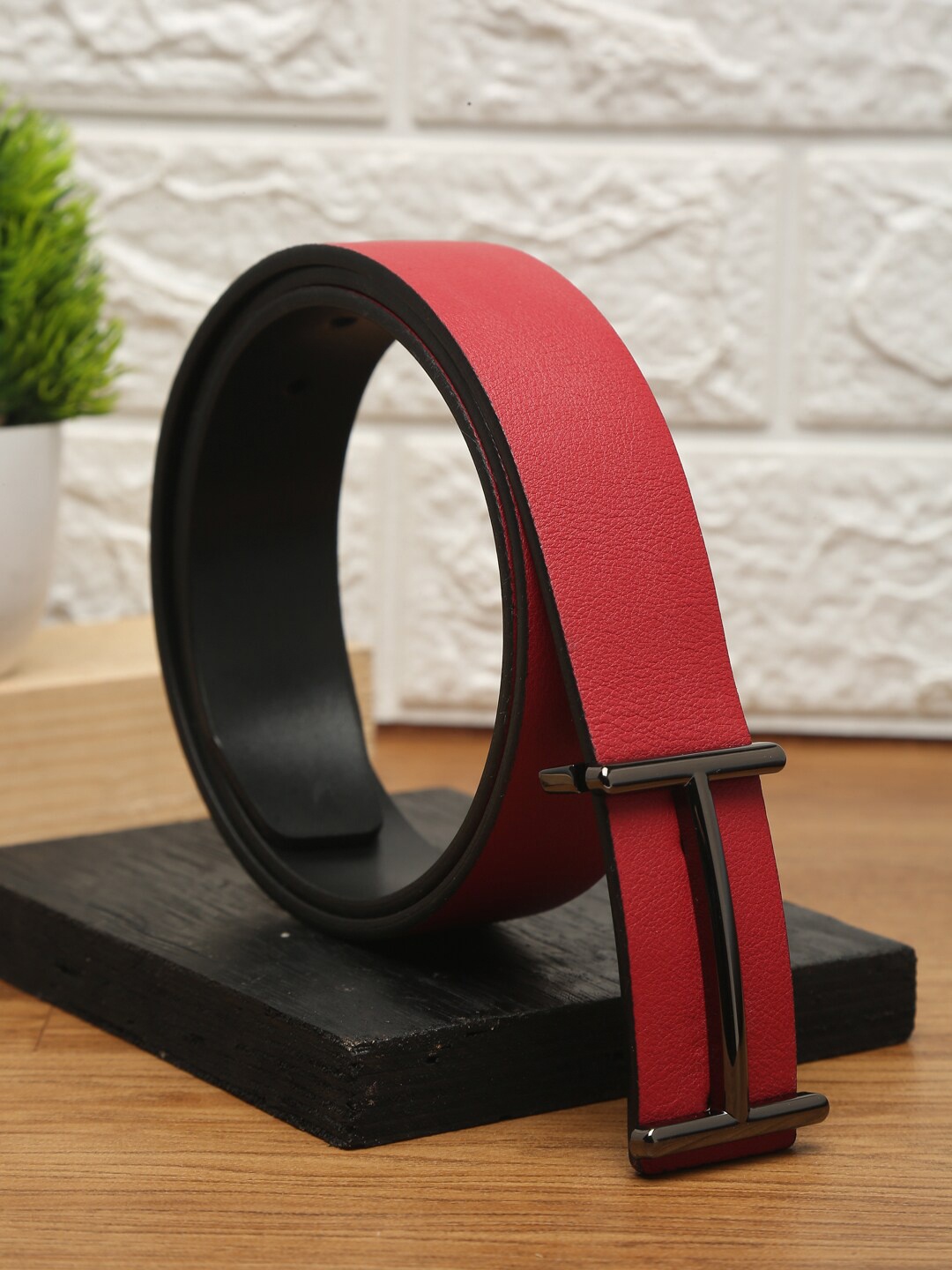 

Carlton London Men Red Leather Belt