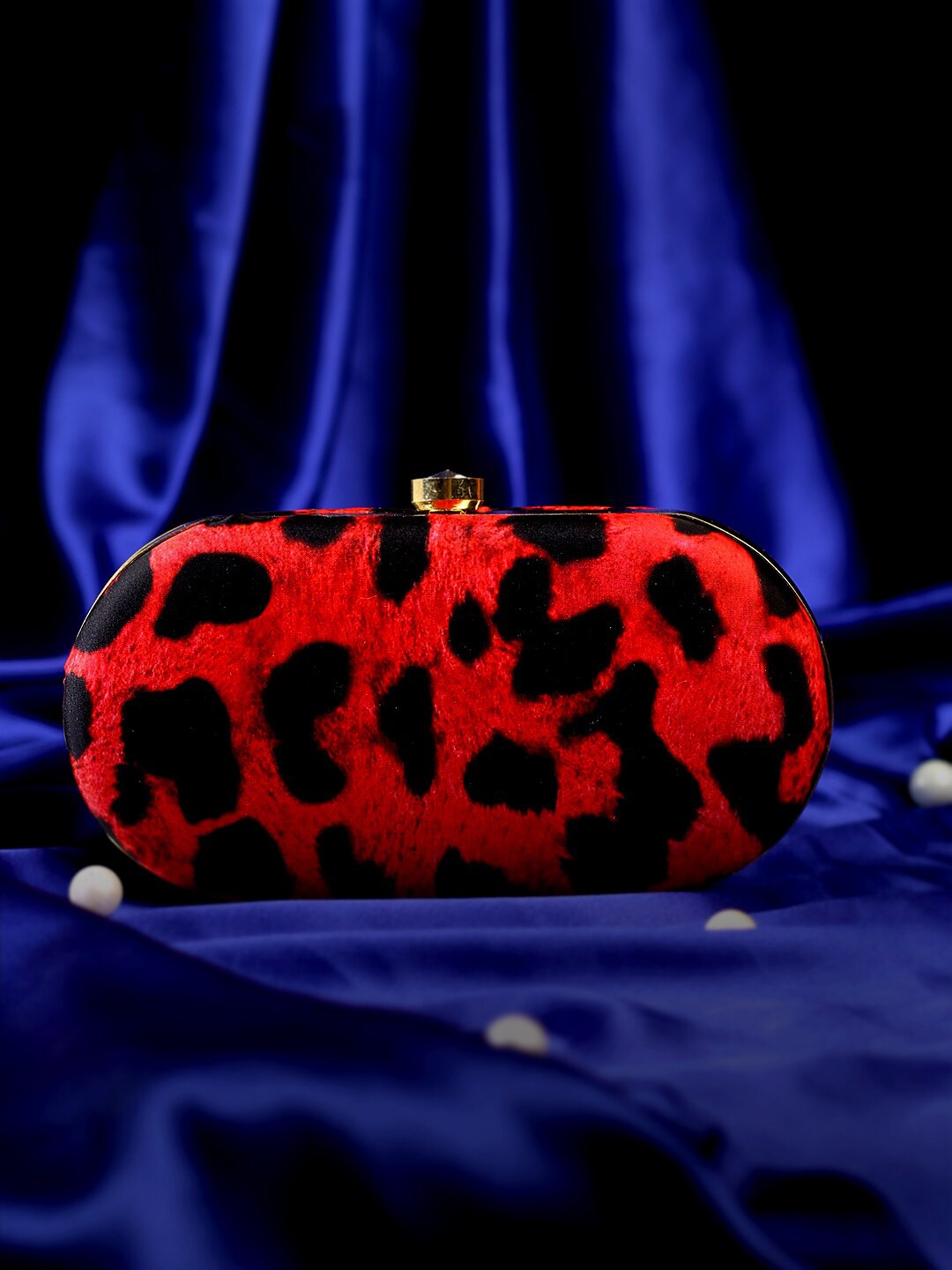

TRINK Women Red Printed Clutch With Chain Strap