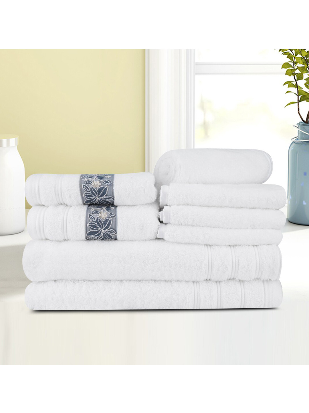 

LUSH & BEYOND Set of 8 White Face, Hand & Bath Towel