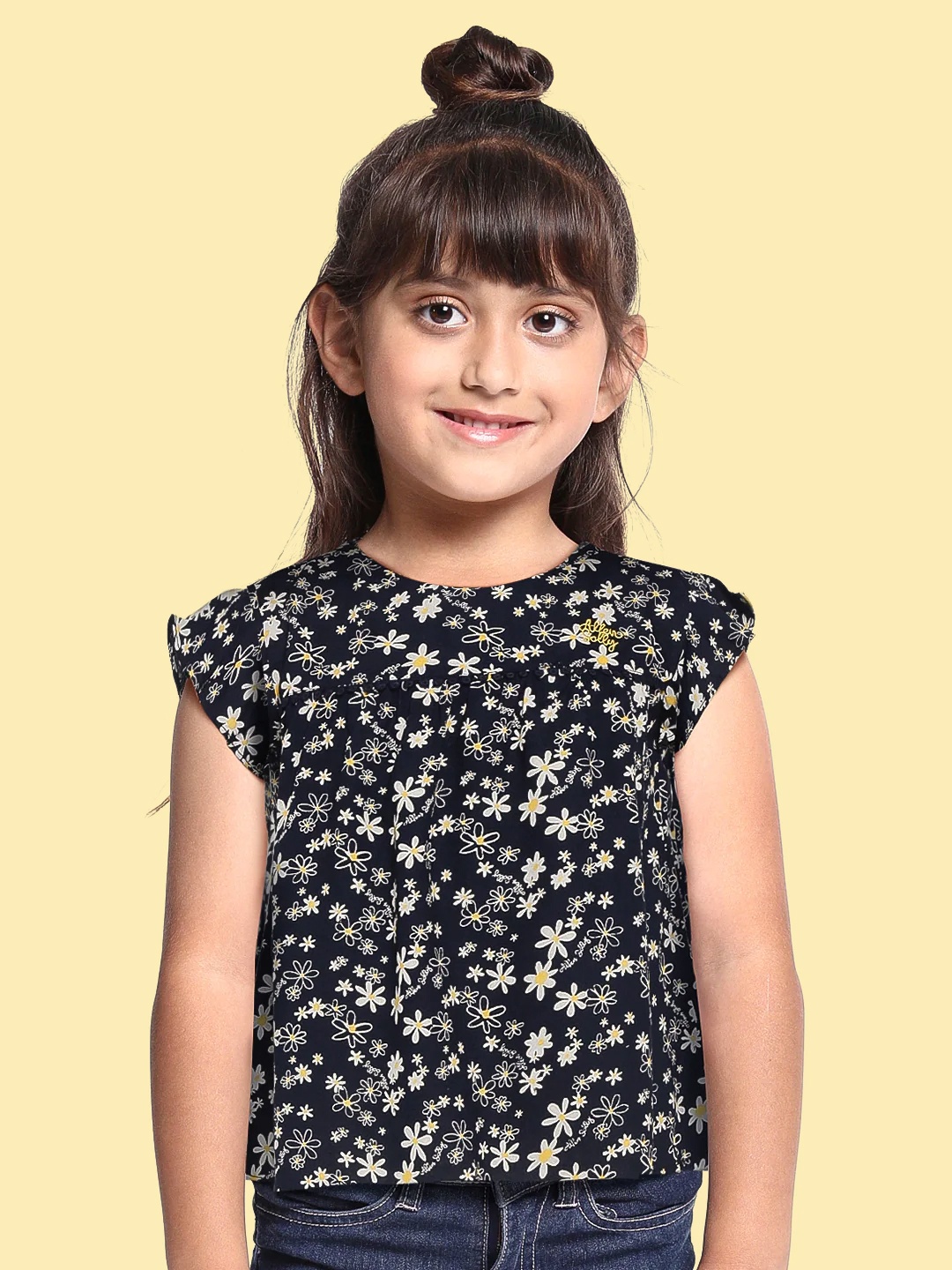 

Allen Solly Junior Girls Navy Blue & Off White Floral Print Top