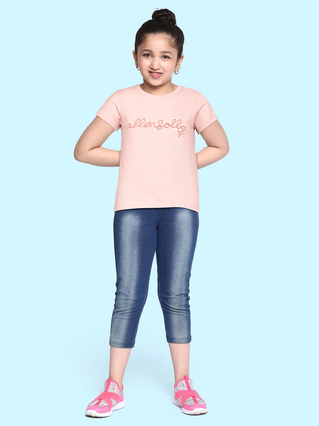 

Allen Solly Junior Girls Pink Brand Logo Pure Cotton T-shirt