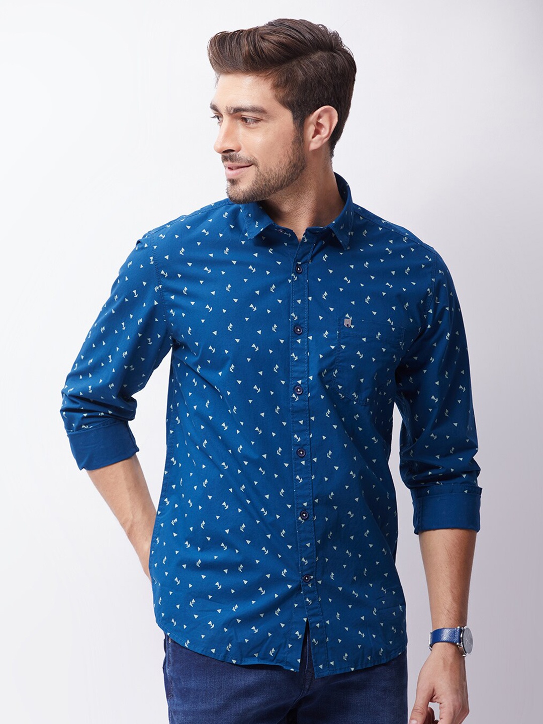 

Oxemberg Men Navy Blue Classic Slim Fit Printed Cotton Casual Shirt