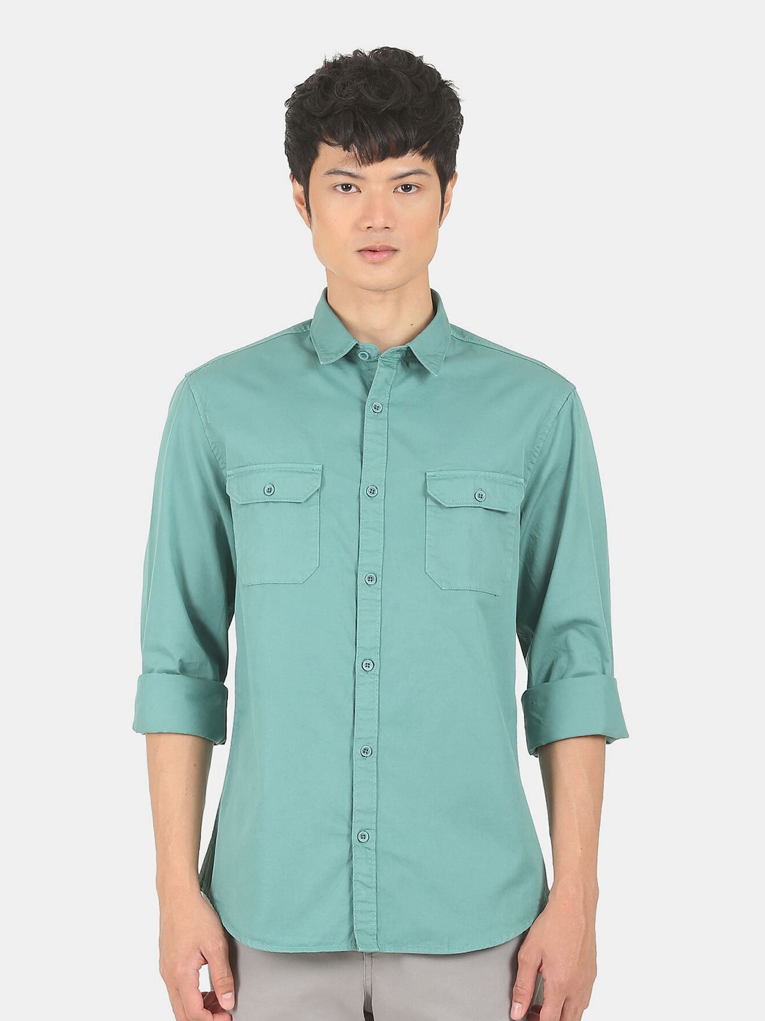 

Ruggers Men Green Solid Cotton Casual Shirt