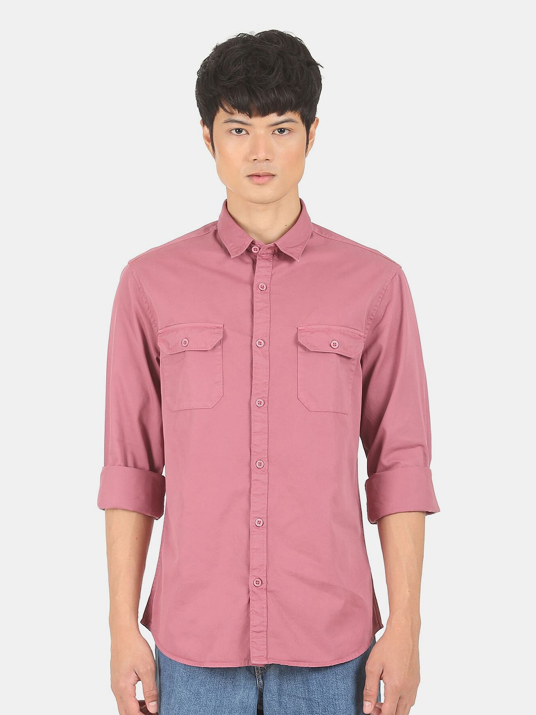 

Ruggers Men Pink Solid Casual Shirt