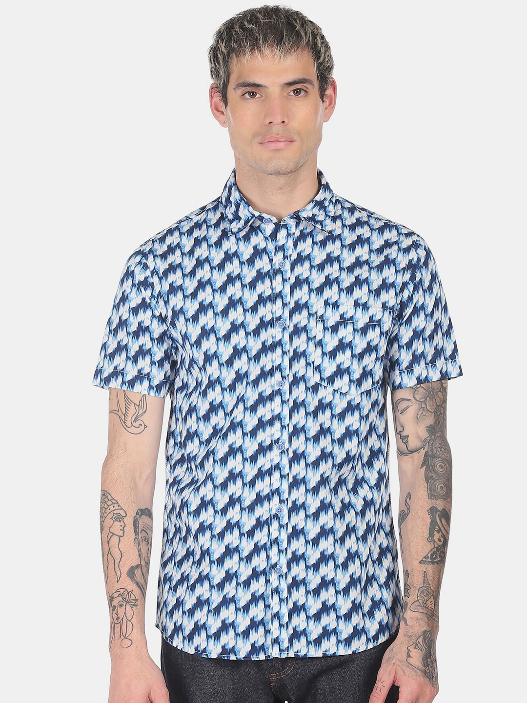 

Ruggers Men Blue & White Printed Pure Cotton Casual Shirt