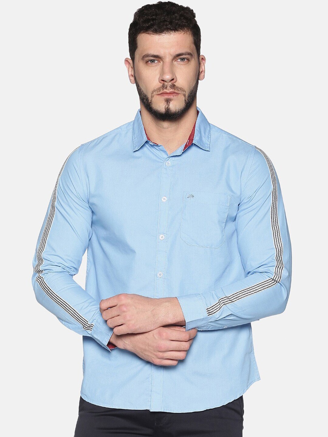 

Chennis Men Blue Slim Fit Pure Cotton Casual Shirt