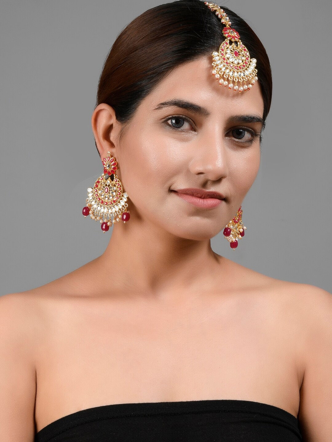 

Silvermerc Designs Gold-Plated Red & White Kundan Studded Maang Tikka with Earrings