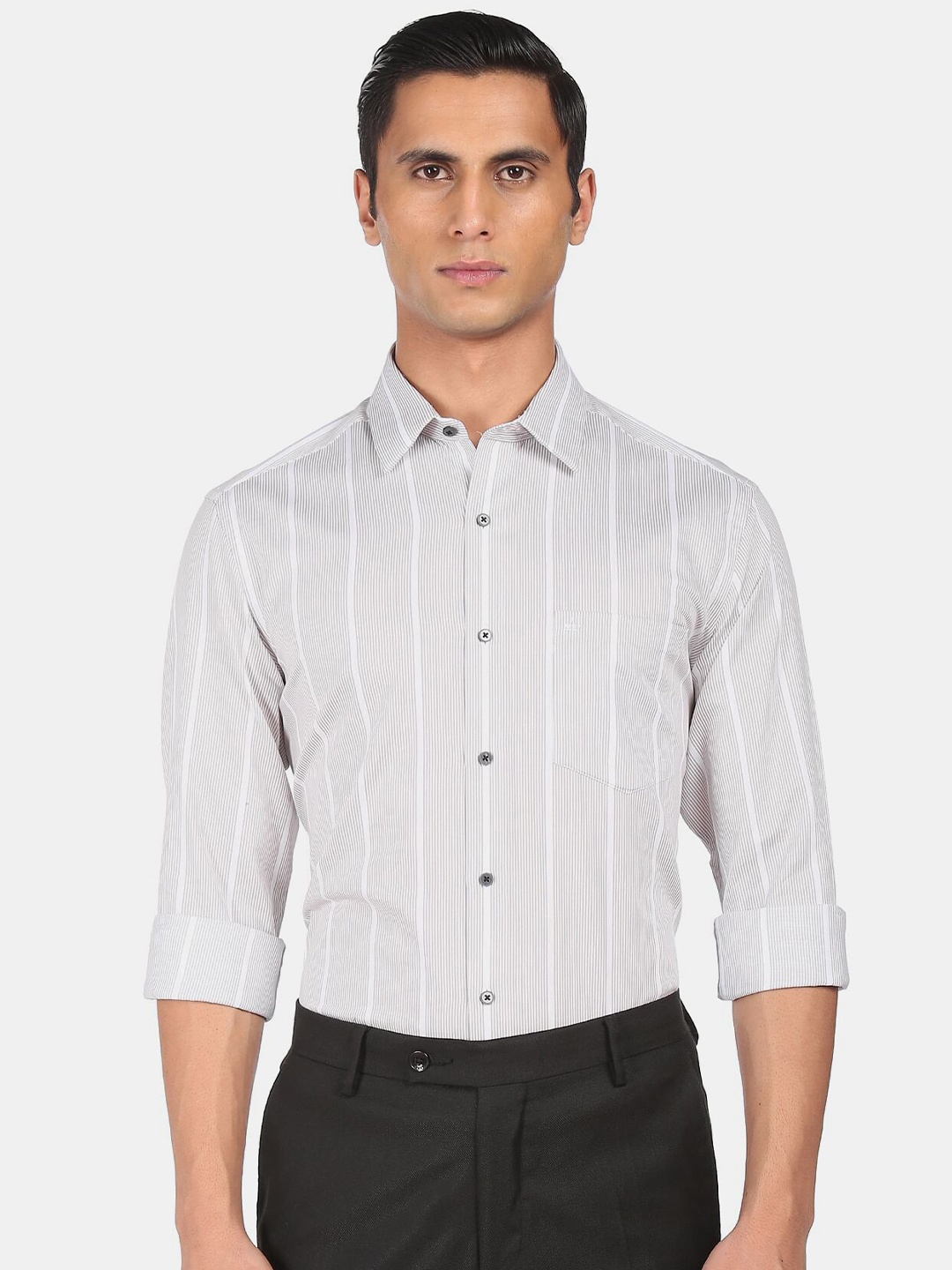 

Arrow Men Beige Slim Fit Windowpane Checks Checked Casual Shirt
