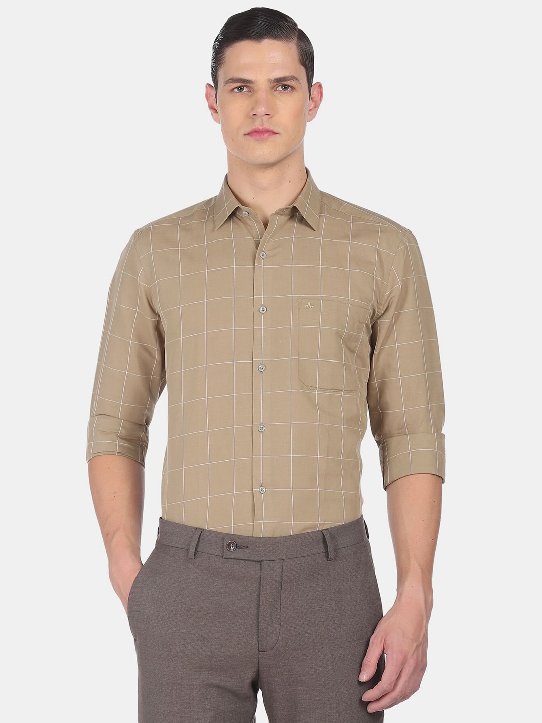 

Arrow Men Beige Checked Casual Shirt