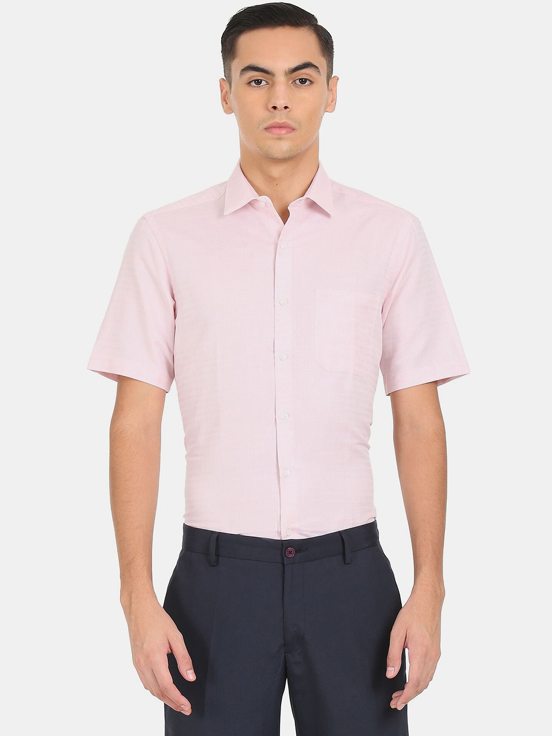 

Arrow Men Pink Formal Shirt