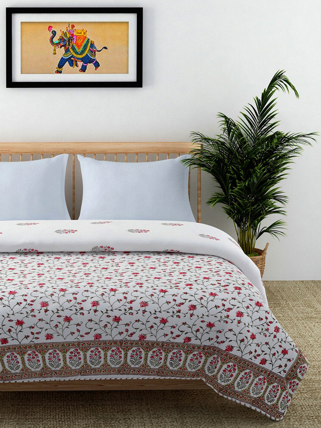 

EK BY EKTA KAPOOR White & Pink Bagh Journal Cotton Double Bed Quilt