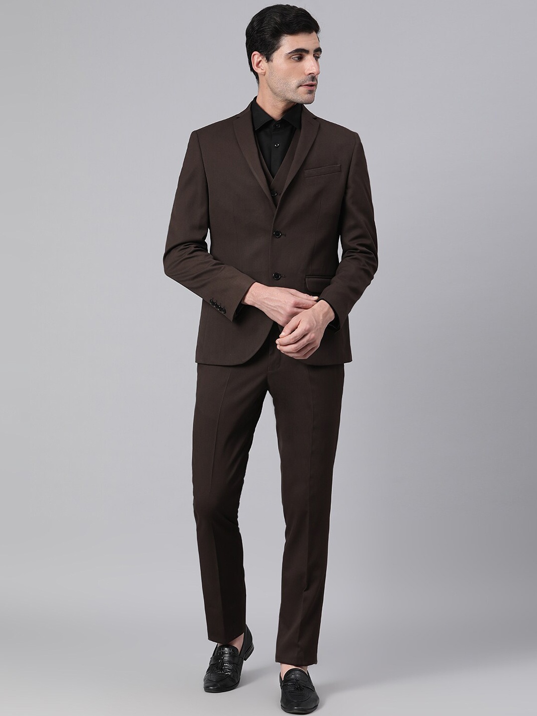 

Richlook Men Brown Solid Single-Breasted Regular Fit Formal 3-Piece Suit