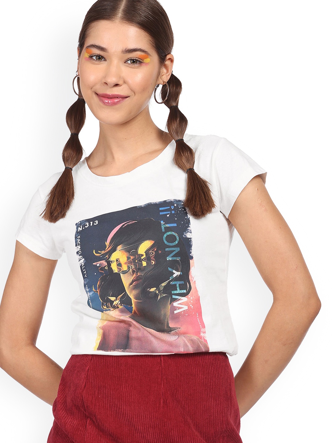 

Sugr Women White Graphic Printed T-shirt