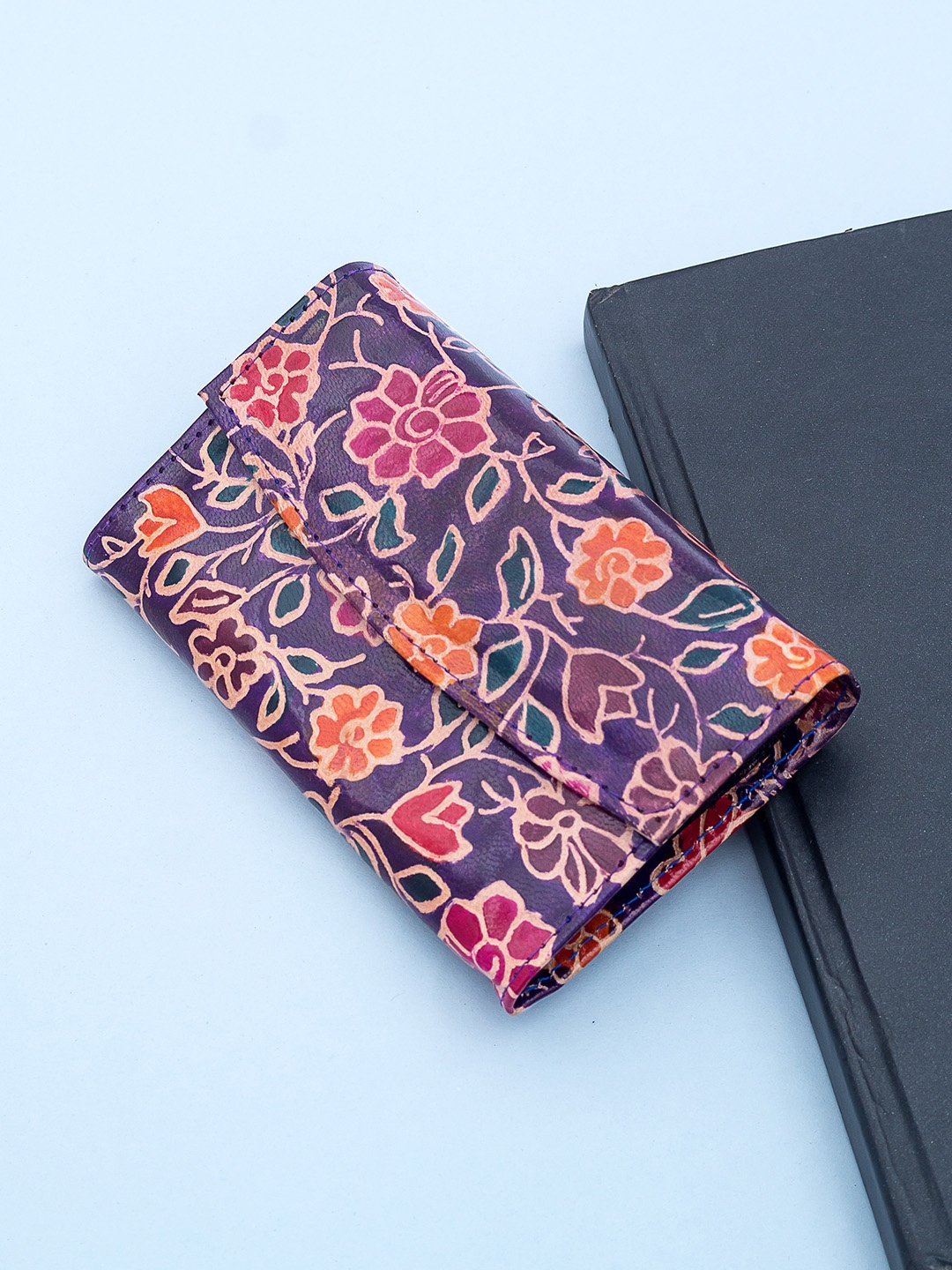 

Golden Peacock Women Multi Color Floral Printed Two Fold Leather Wallet