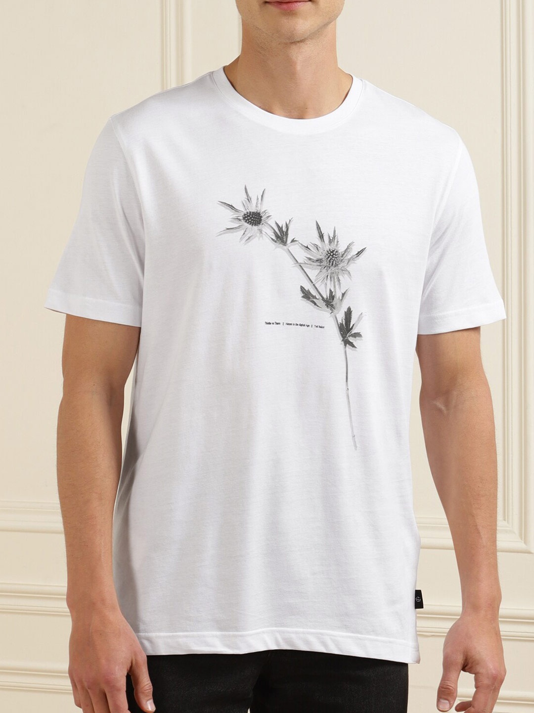 

Ted Baker Men White & Green Floral Printed Pure Cotton Loose T-shirt