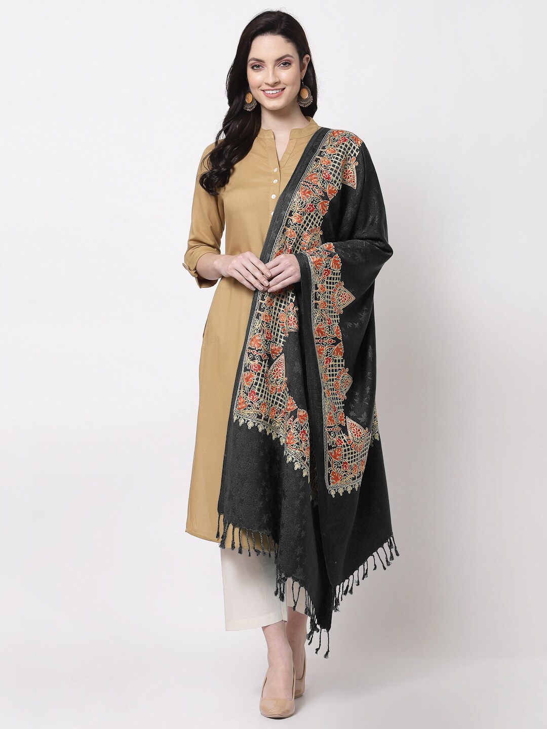 

KLOTTHE Women Black Ethnic Motifs Embroidered Wool Stoles