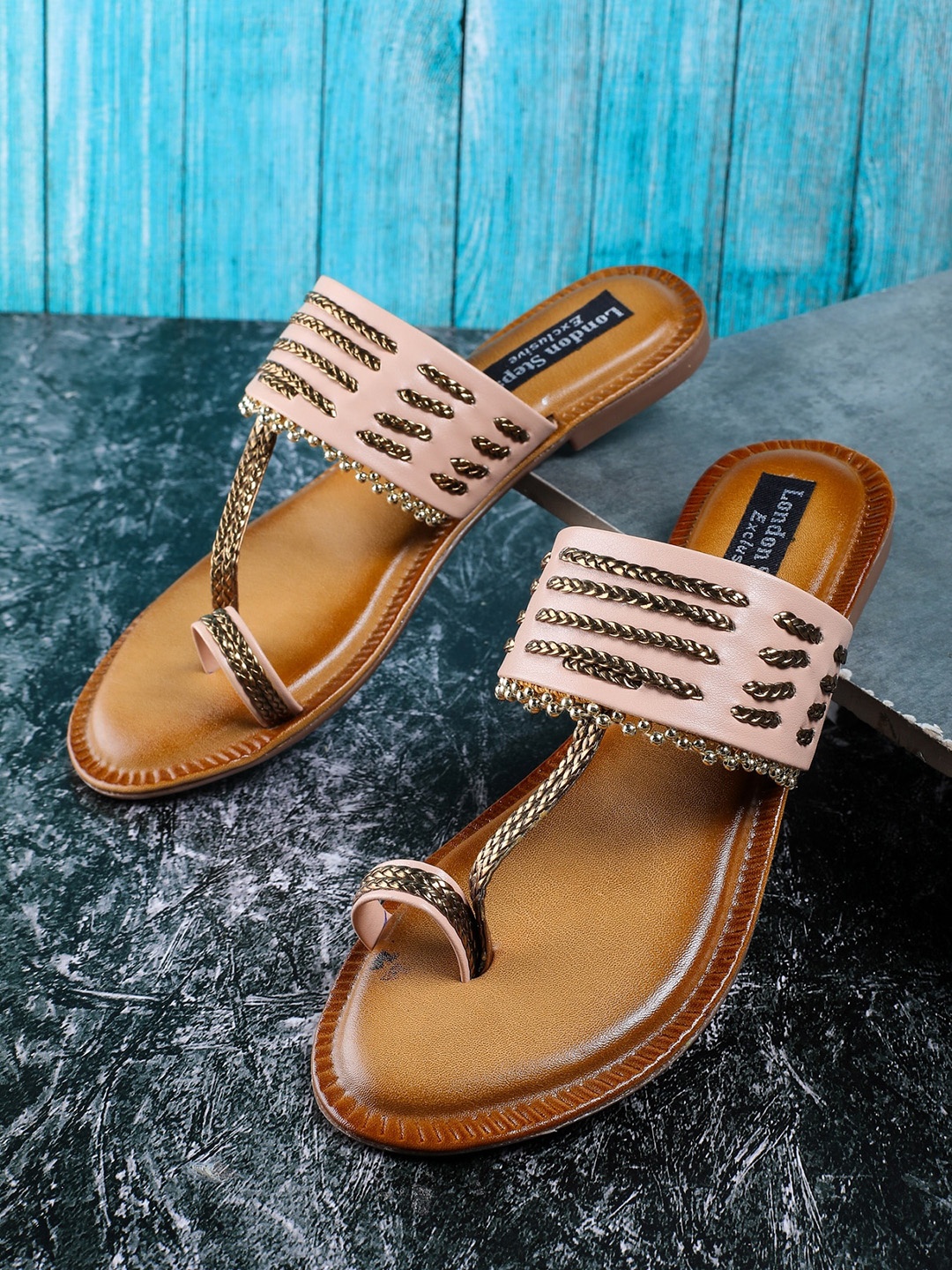 

LONDON STEPS Women Pink & Gold-Toned Embellished One Toe Flats