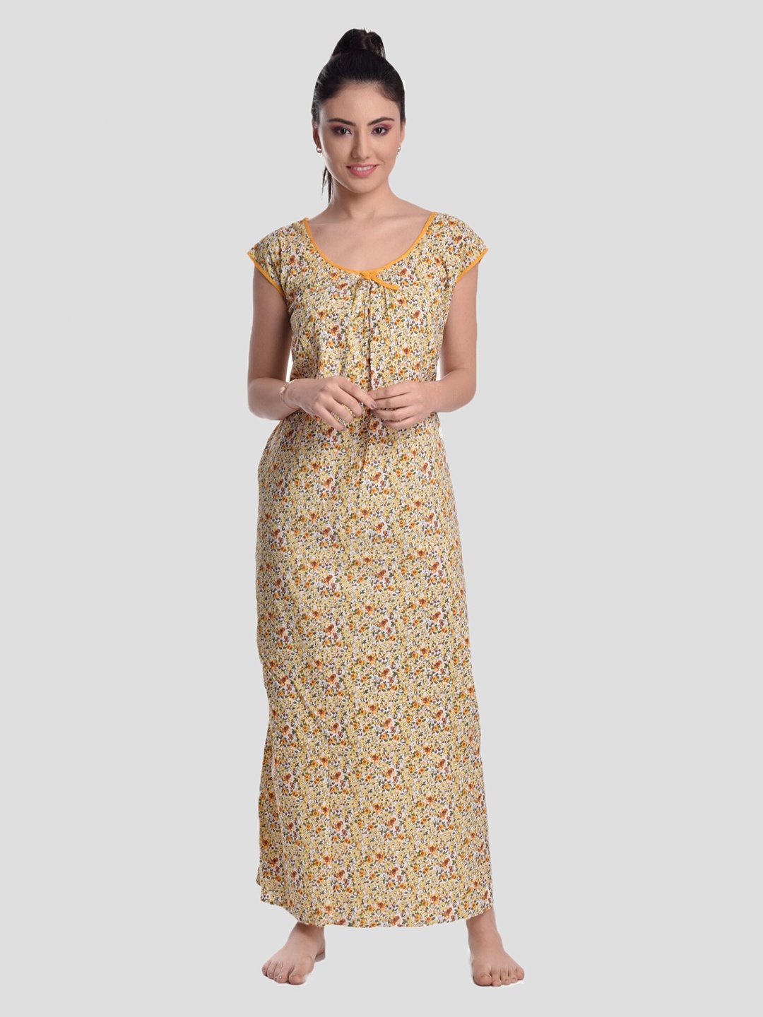 

CIERGE Yellow & White Floral Printed Pure Cotton Maxi Nightdress
