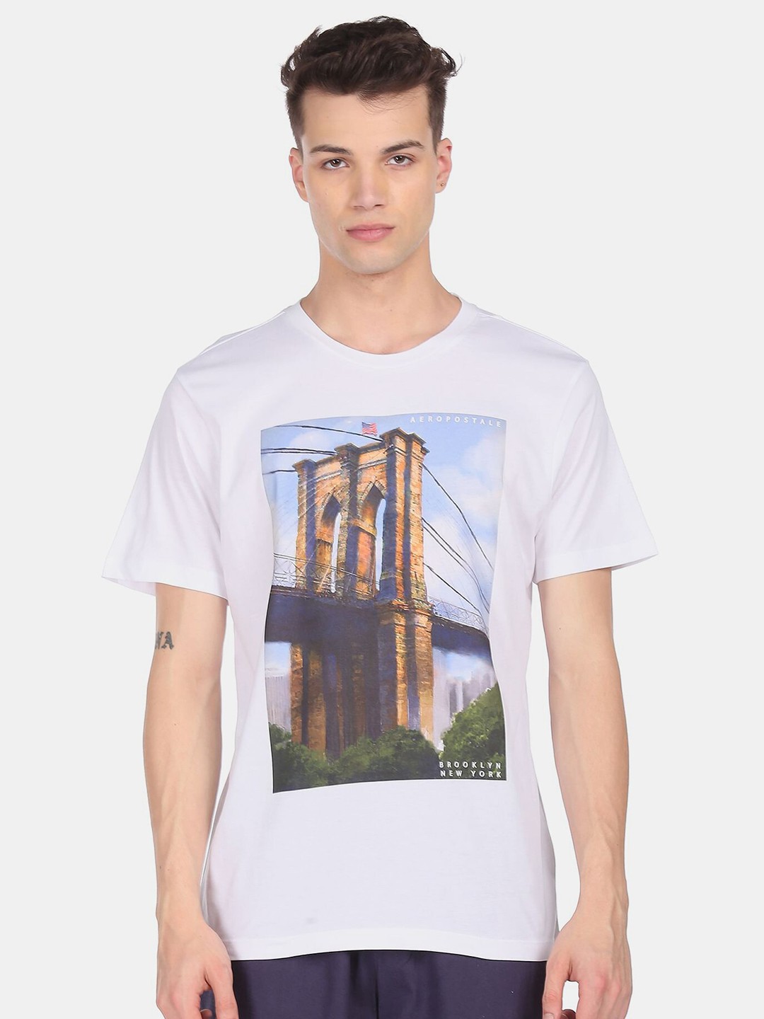 

Aeropostale Men White Typography Printed Extended Sleeves Raw Edge T-shirt