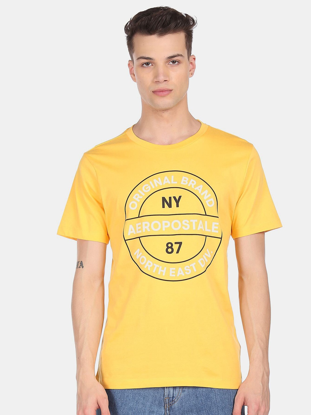 

Aeropostale Men Yellow Typography Printed T-shirt