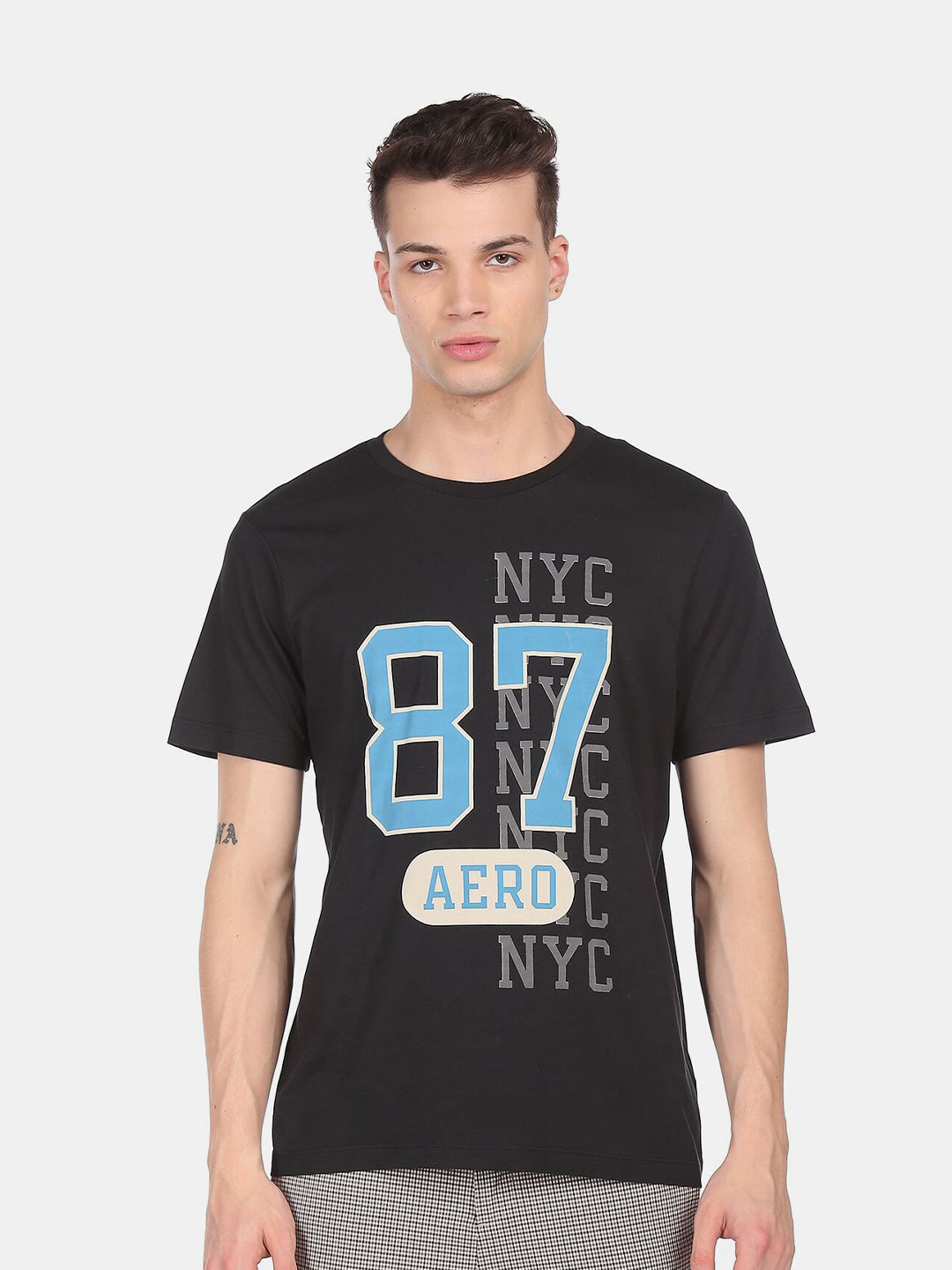 

Aeropostale Men Black Typography Printed Pure Cotton T-shirt
