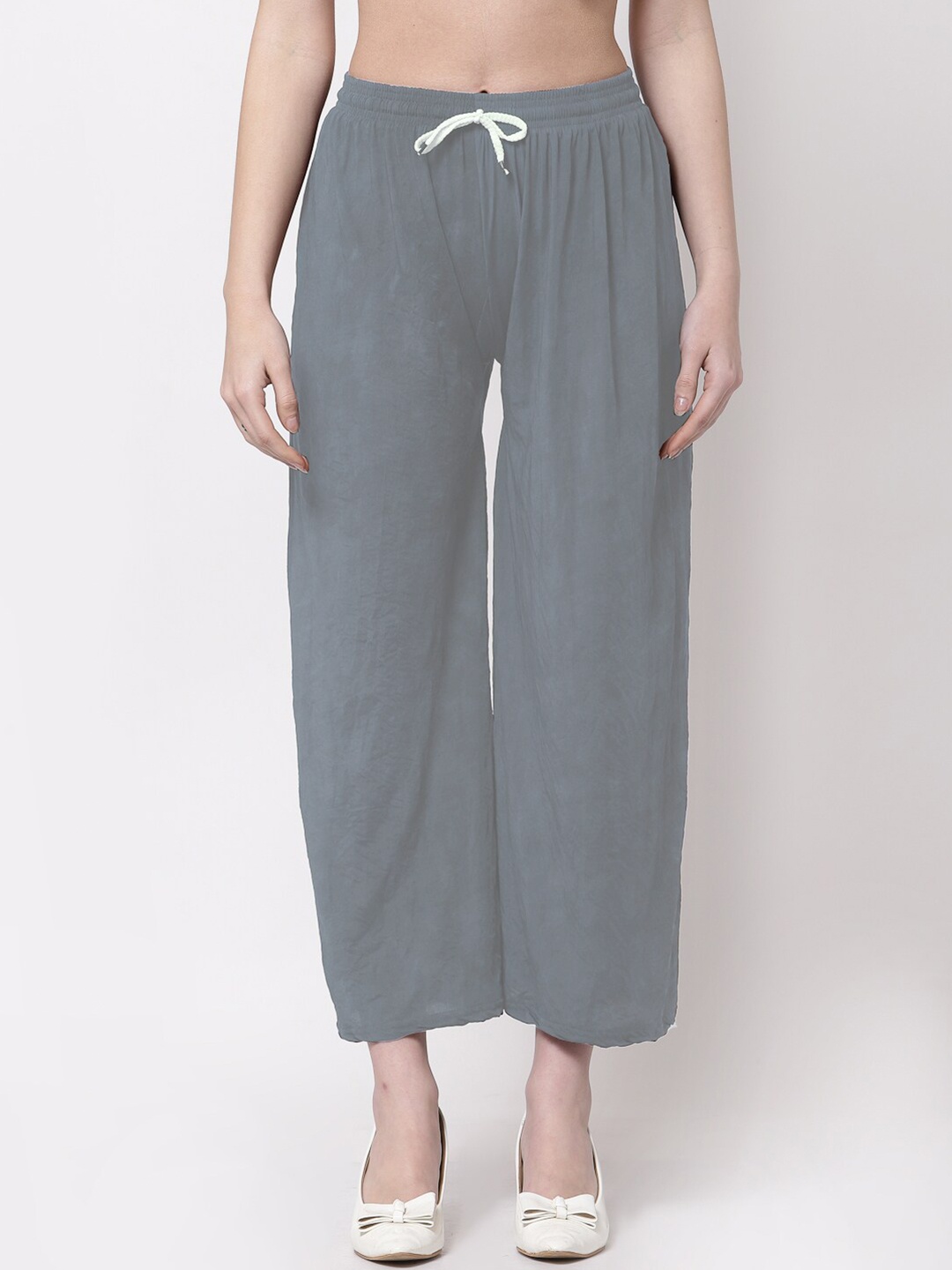 

KLOTTHE Women Grey Solid Wide Leg Palazzos