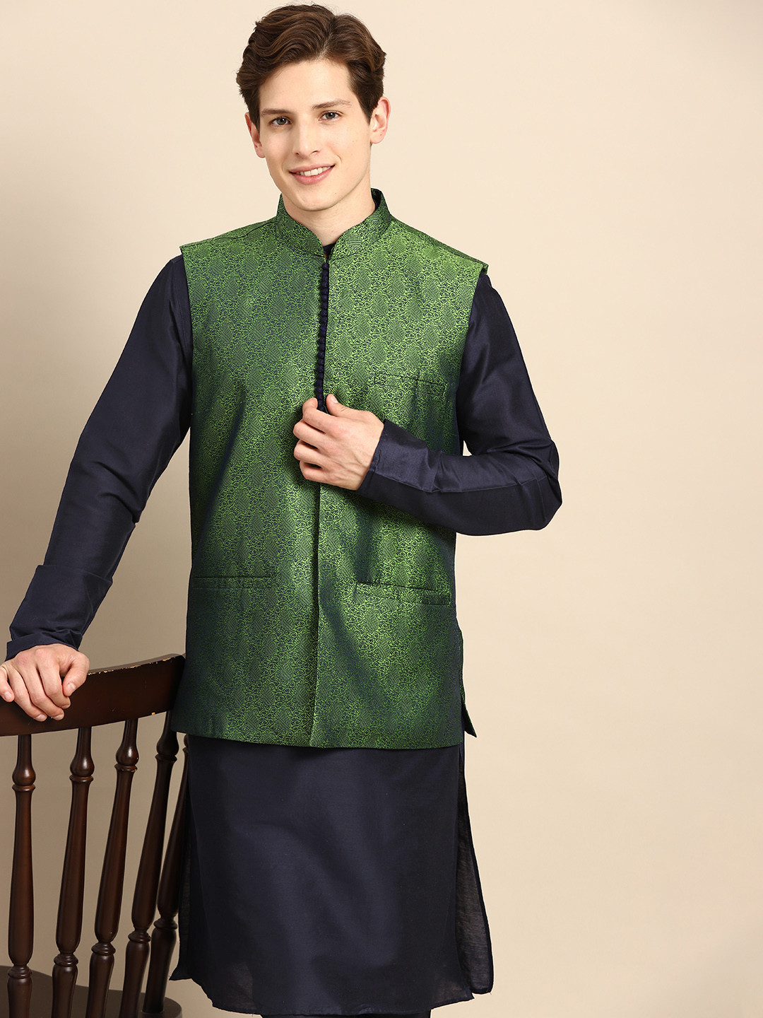 

Anouk Men Navy Blue Solid Straight Sustainable Kurta Pyjamas & Woven Nehru Jacket