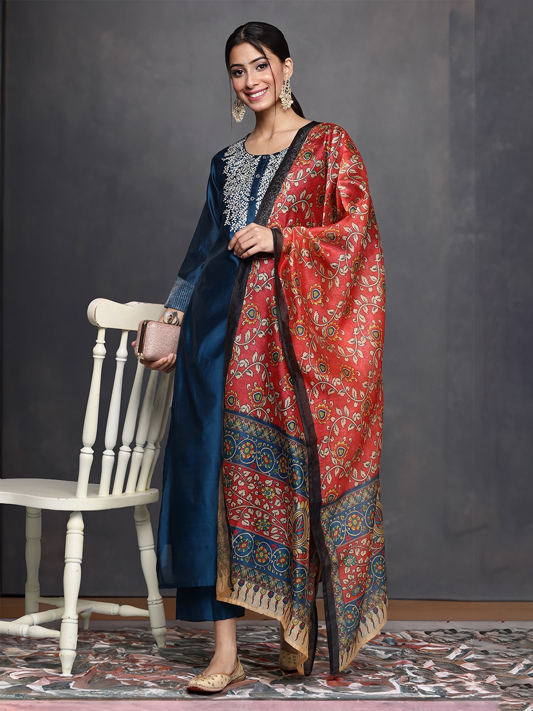 

Varanga Yoke Design Zari Work Chanderi Silk Straight Kurta with Trouser & Dupatta, Teal