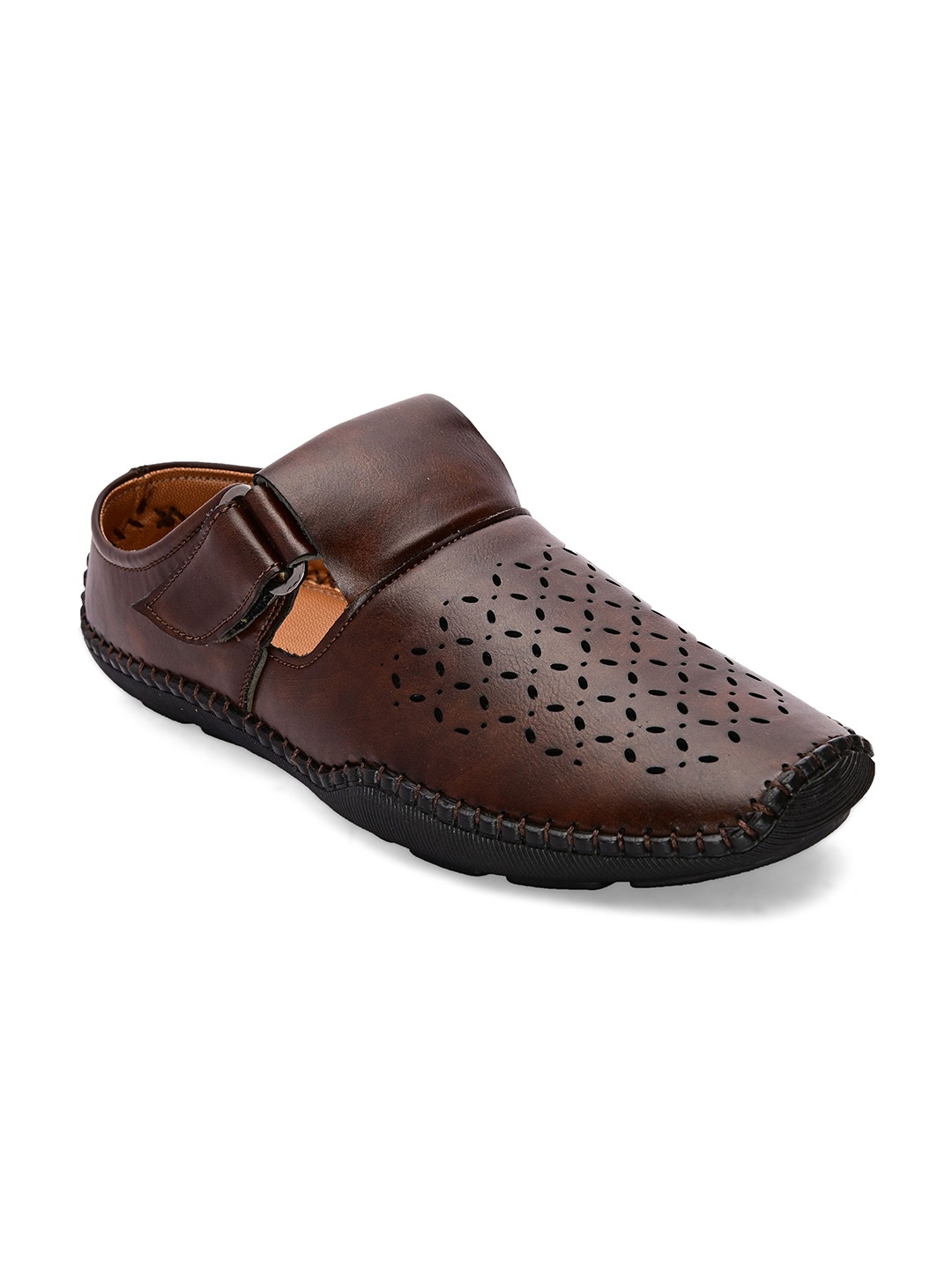 

INVICTUS Men Brown Shoe-Style Sandals