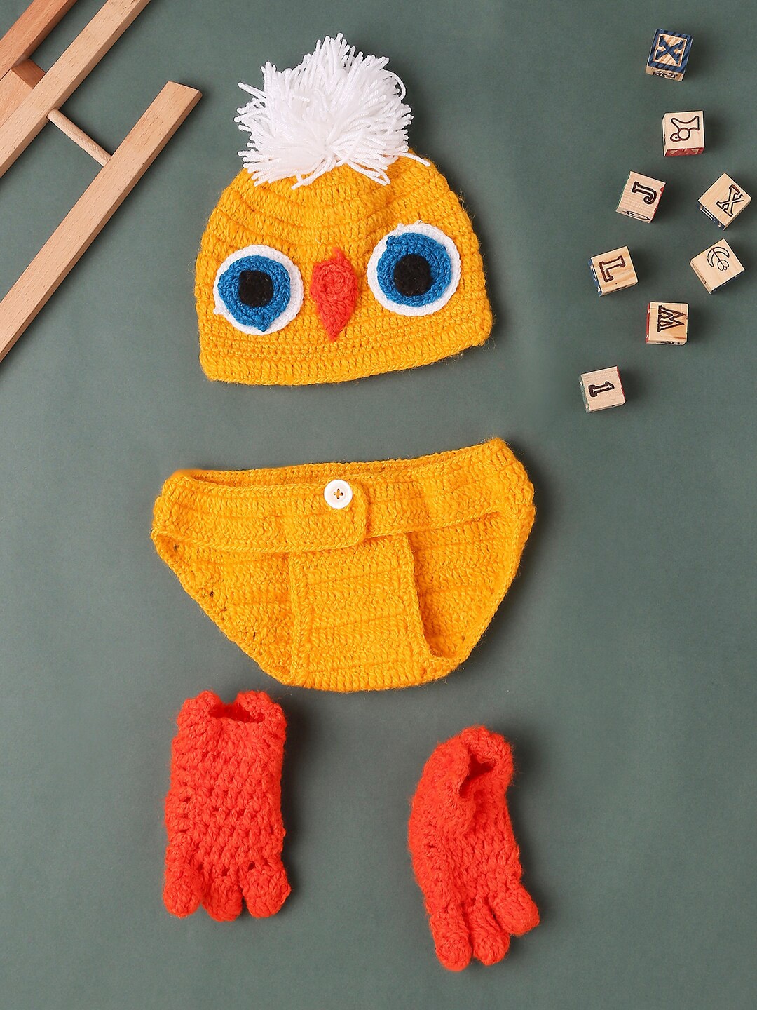 

Babymoon Yellow & Orange Newborn Photography Costume