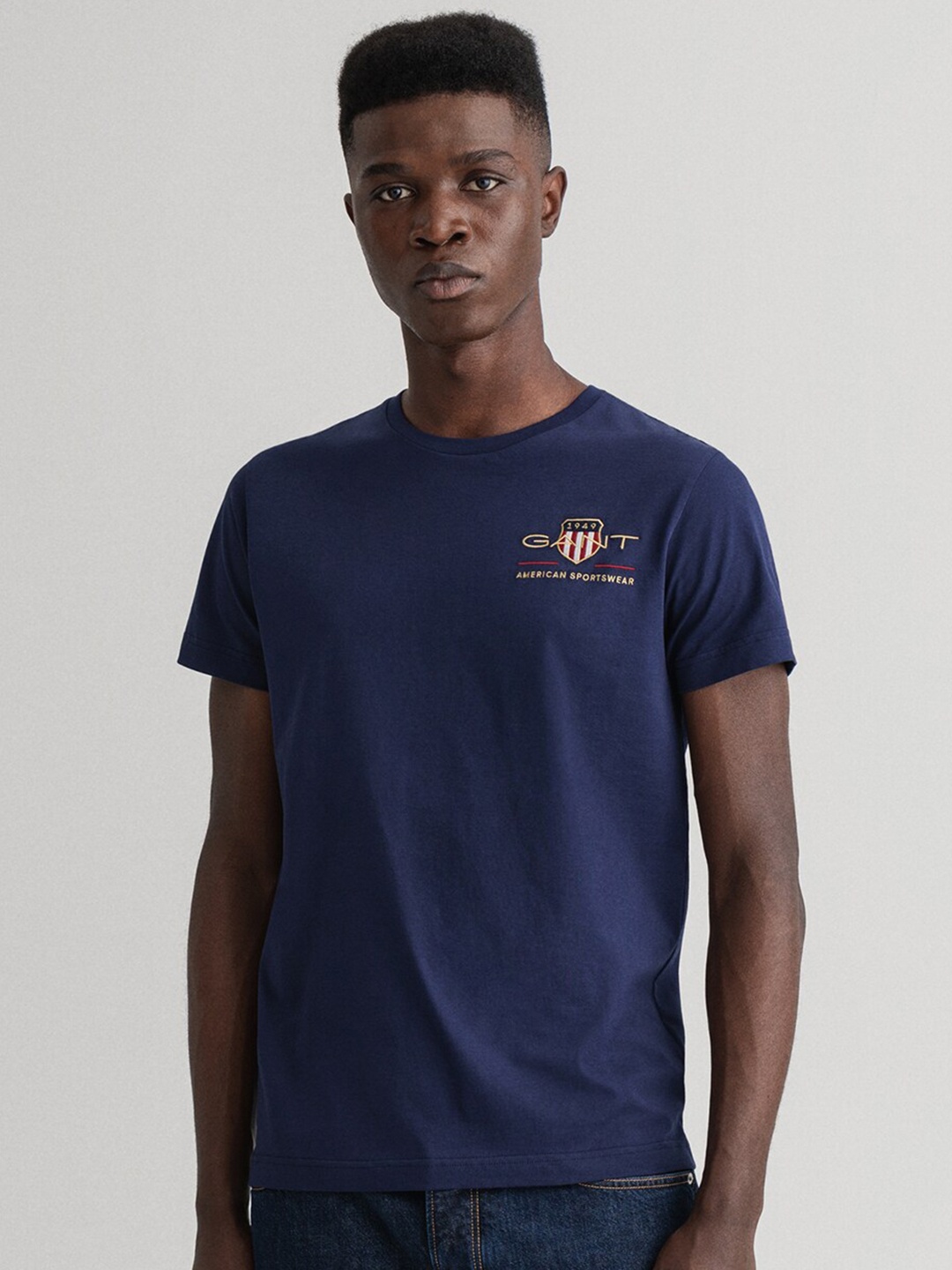 

GANT Men Blue Solid T-shirt