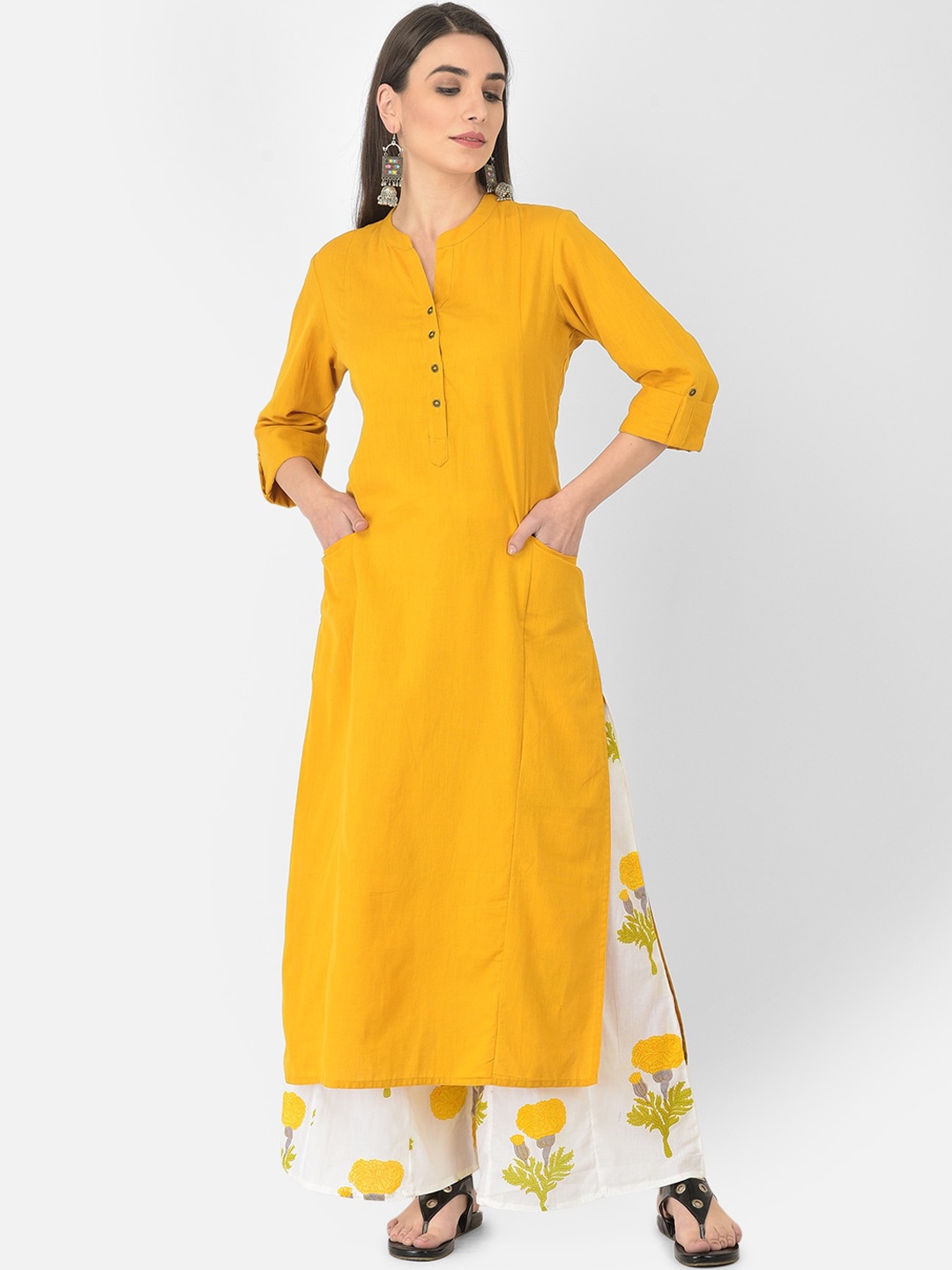 

Pistaa Women Yellow Striped Panelled Kurta with Palazzos