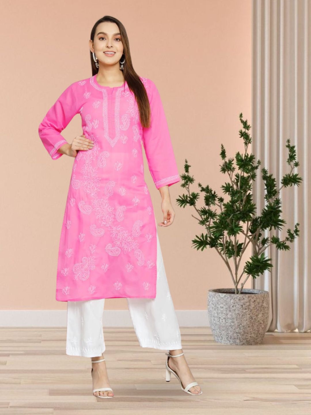 

PARAMOUNT CHIKAN Women Pink Ethnic Motif Hand Embroidered Chikankari Cotton Kurta