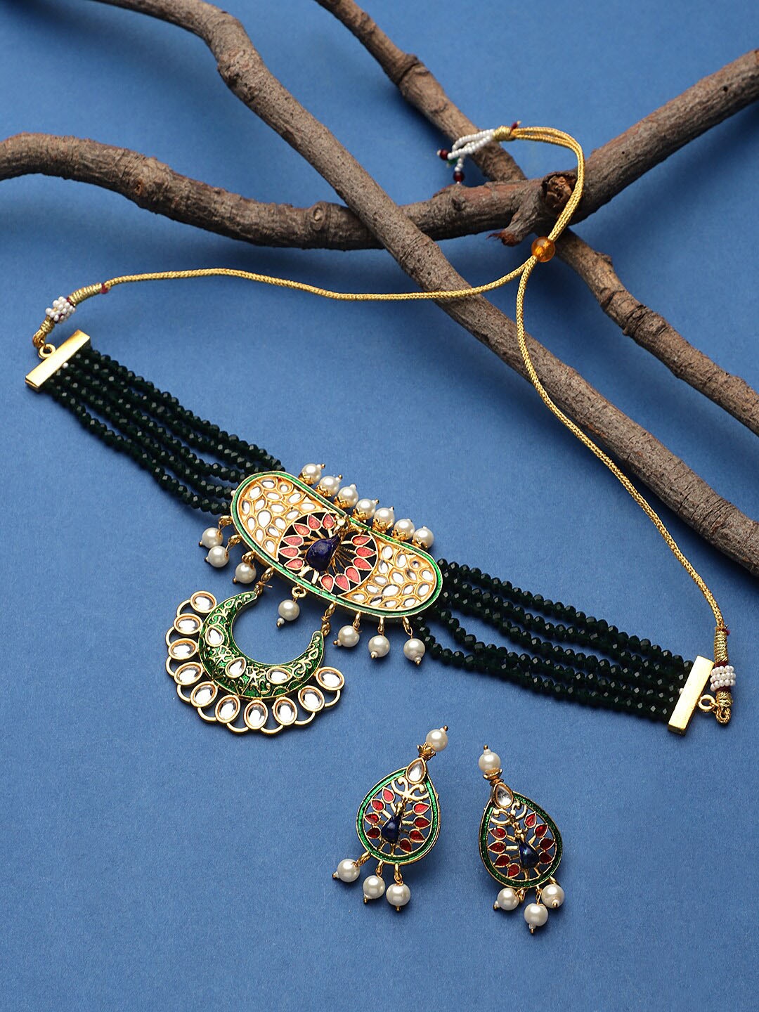 

STEORRA JEWELS Gold-Plated Green & Black Kundan-Studded & Beaded Jewellery Set