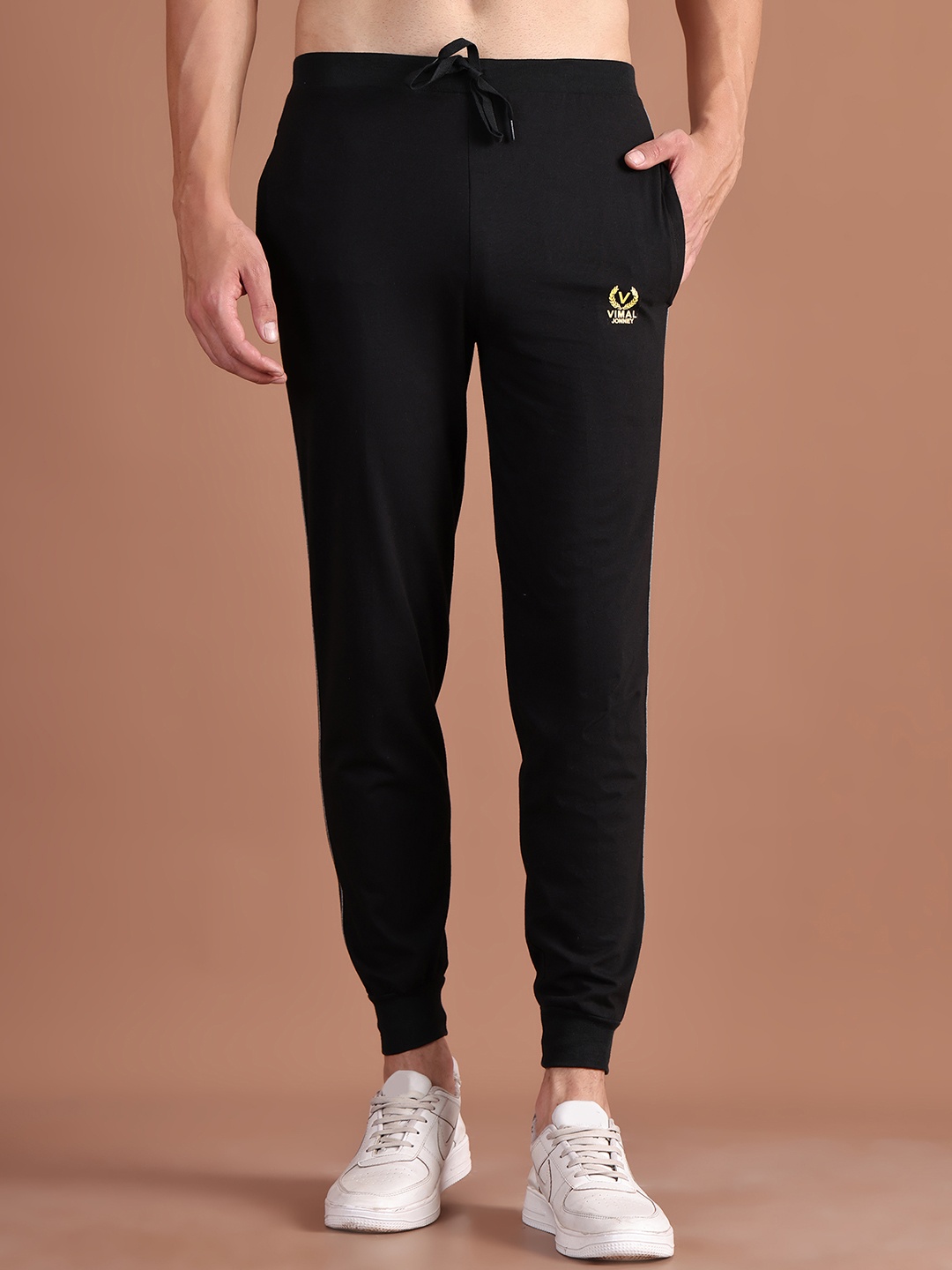 

VIMAL JONNEY Men Black Solid Joggers