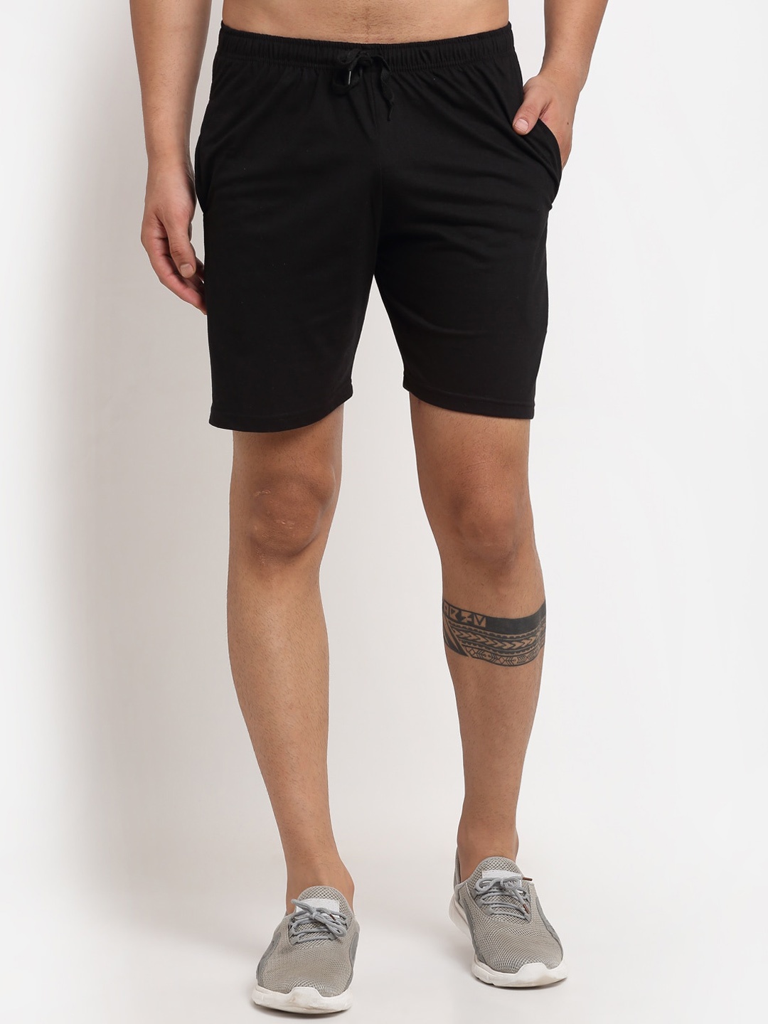 MACK JONNEY Men Black Solid Regular Fit Training Or Gym Sports Shorts