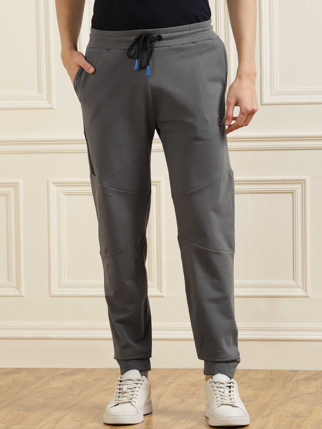 

Aeronautica Militare Men Grey Solid Regular Fit Pure Cotton Joggers