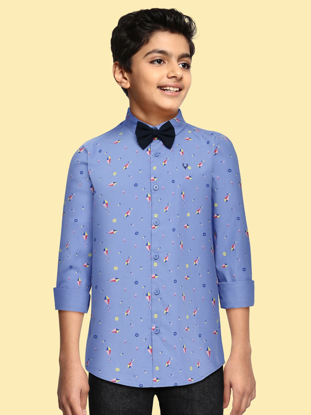 

Allen Solly Junior Boys Blue Slim Fit Printed Pure Cotton Casual Shirt