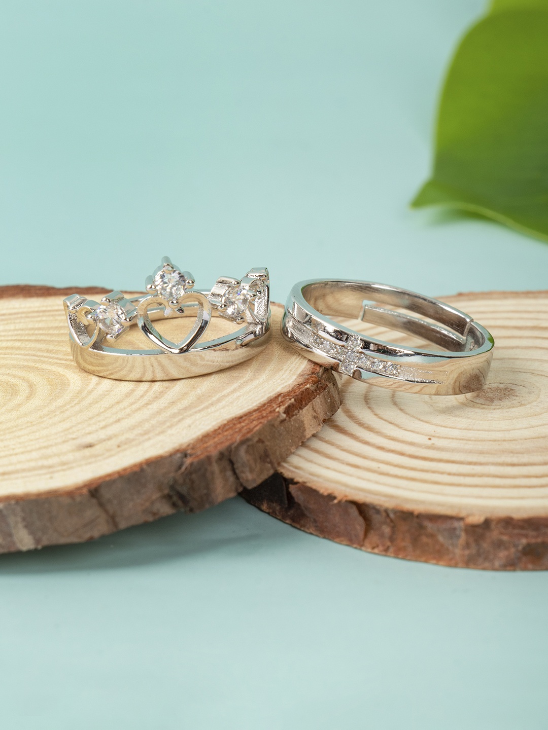 

Arendelle Set Of 2 Silver-Plated White Stone-Studded Couple Finger Ring