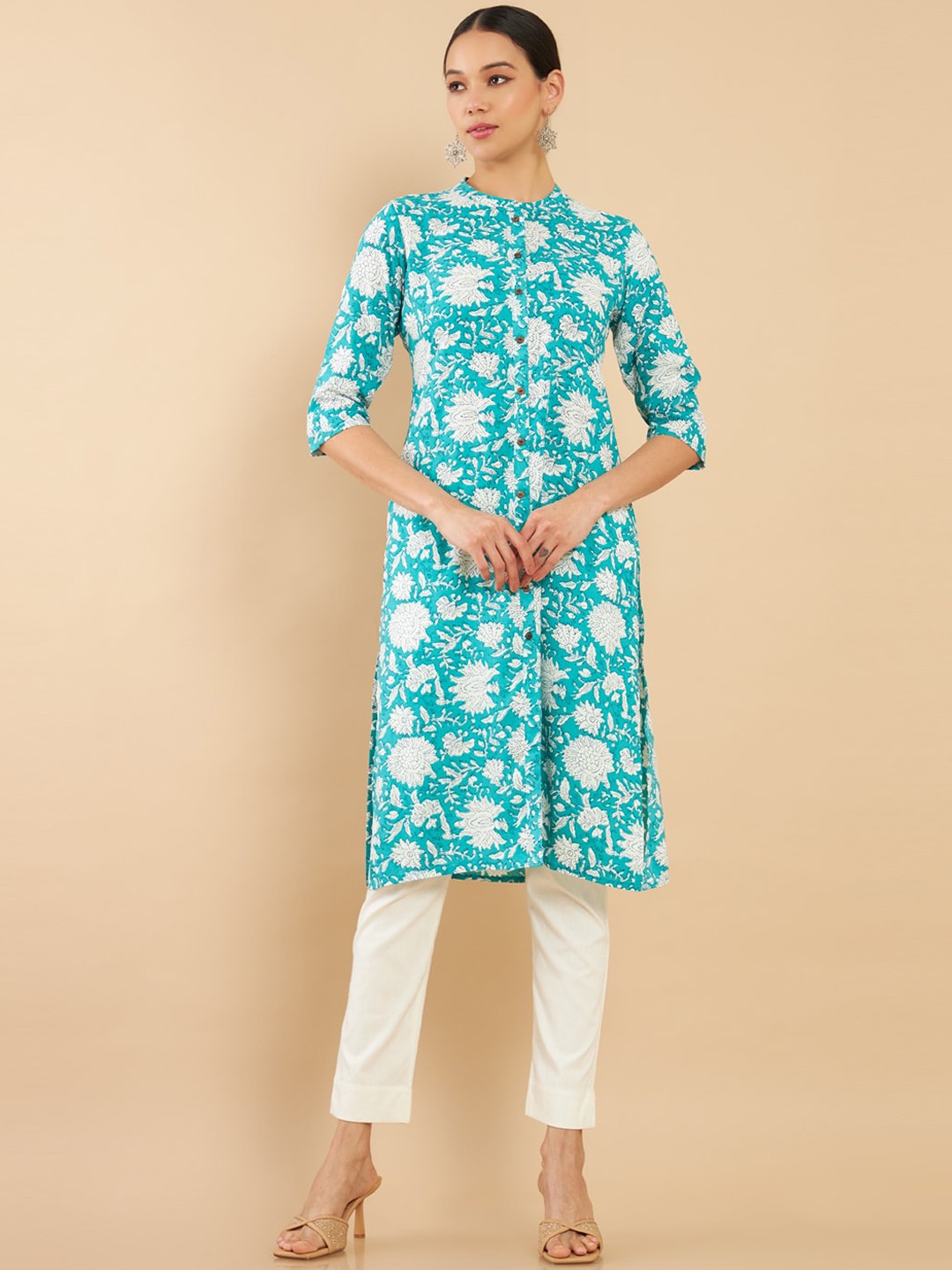 

Soch Women Blue Floral Printed Straight Kurta